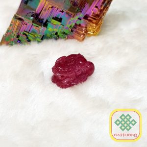 Tỳ Hưu Ngậm Gậy Như Ý Đá Ruby Thiên Nhiên Size Lớn – TH010